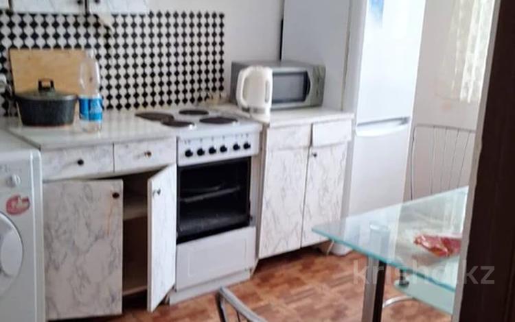 1-комнатная квартира · 27 м² · 10/12 этаж, Габдуллина 19 — Республика за 160 000 ₸ в Астане, р-н Байконур — фото 4