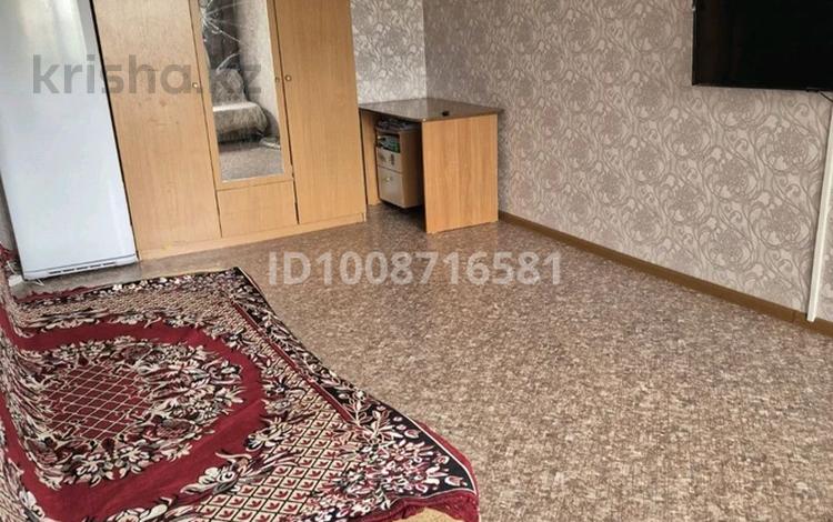 1-комнатная квартира · 36 м² · 3/6 этаж, Ленина 39 — На 4 мкр за 80 000 ₸ в Аксу — фото 2