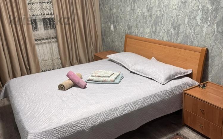2-бөлмелі пәтер · 52 м² · 1/5 қабат, 19-шағынаудан 52, бағасы: 12 000 ₸ в Караганде, Алихана Бокейханова р-н — фото 2