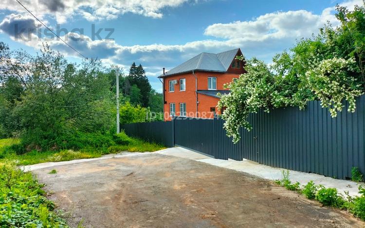 Отдельный дом · 4 комнаты · 327.5 м² · 21 сот., Деревня Дубровки 47 за 175 млн 〒 в Москва — фото 2