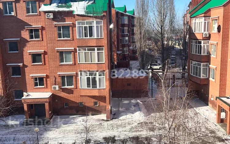 8-комнатная квартира · 255 м² · 4/5 этаж, Ескалиева 293 за 80 млн 〒 в Уральске — фото 2