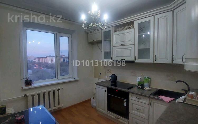 3-комнатная квартира · 90 м² · 8/9 этаж, мкр Юго-Восток, Мкр Юго-Восток, мкр Гульдер 1 16 за 190 000 ₸ в Караганде, Казыбек би р-н — фото 2