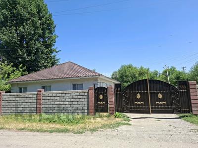 Отдельный дом · 4 комнаты · 118.6 м², Шолохова 2а — Мечеть при выезде из Сарканда в сторону село Алмалы за 26 млн ₸