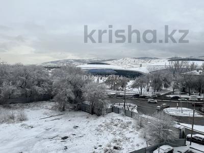 2-бөлмелі пәтер · 62 м² · 6/9 қабат, мкр Атырау, Кульджинский тракт 16, бағасы: 300 000 ₸ в Алматы, Медеуский р-н