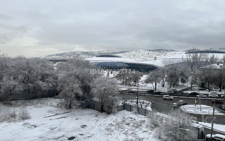2-бөлмелі пәтер · 62 м² · 6/9 қабат, мкр Атырау, Кульджинский тракт 16, бағасы: 300 000 ₸ в Алматы, Медеуский р-н — фото 2