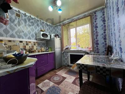 1-комнатная квартира · 32 м² · 4/5 этаж, Республики — гастроном Металлург за 6.5 млн 〒 в Темиртау