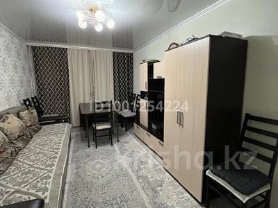 2-бөлмелі пәтер · 48 м² · 1/5 қабат, 16-шағынаудан 17 — школа 76 им А. Бокейханова, бағасы: 12 млн ₸ в Караганде, Алихана Бокейханова р-н