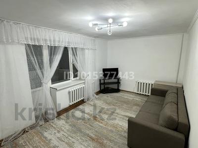 2-комнатная квартира · 65 м² · 1/5 этаж, Улицы нет микрорайон самал 8 — Ориентировочно напротив 14 школы за 140 000 ₸ в Талдыкоргане, мкр Самал
