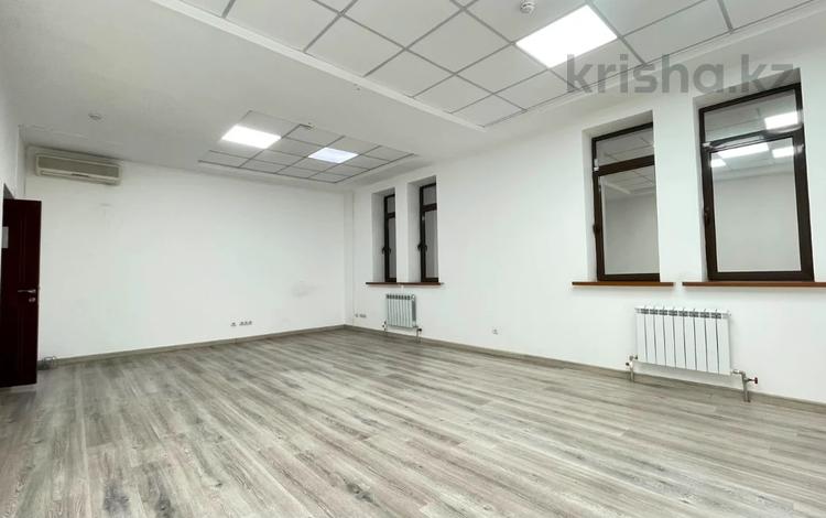 Кеңселер, сұлулық салондары, білім орталықтары, ойын-сауық, конференц-залдар, кабинеттер және жұмыс орындары, студиялар · 41 м², бағасы: 348 500 ₸ в Алматы, Бостандыкский р-н — фото 2