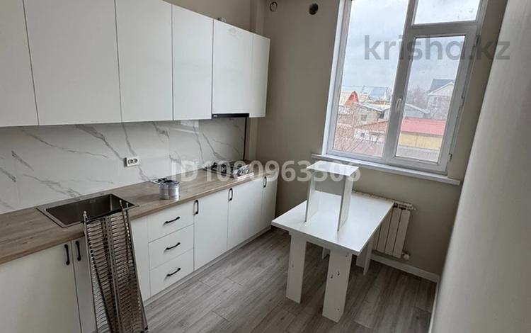 2-комнатная квартира · 40 м² · 1/2 этаж, мкр Думан-2 60 — Акмешит Бурабай за 200 000 〒 в Алматы, Медеуский р-н — фото 18