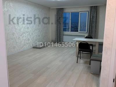 2-комнатная квартира · 76 м² · 8/10 этаж, Алтын орда Учетный квартал №272 учетный квартал, 34 блок 18 — Тоймарт за 240 000 ₸ в Алматы