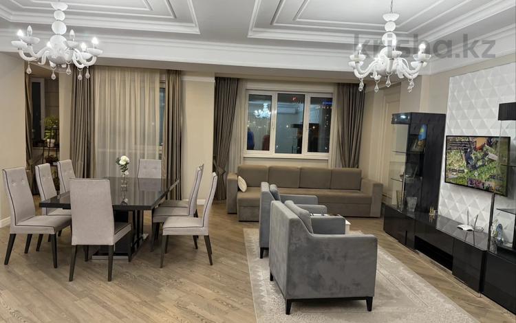 4-комнатная квартира · 185 м² · 9/10 этаж, Серкебаева 106 за 175 млн ₸ в Алматы, Бостандыкский р-н — фото 18