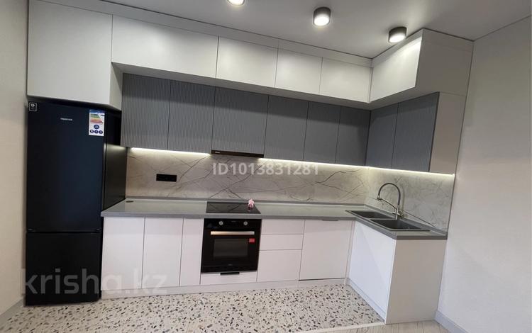 1-комнатная квартира · 50 м² · 12/13 этаж, Макатаева 127/11 — Шарипова за 280 000 ₸ в Алматы, Алмалинский р-н — фото 2