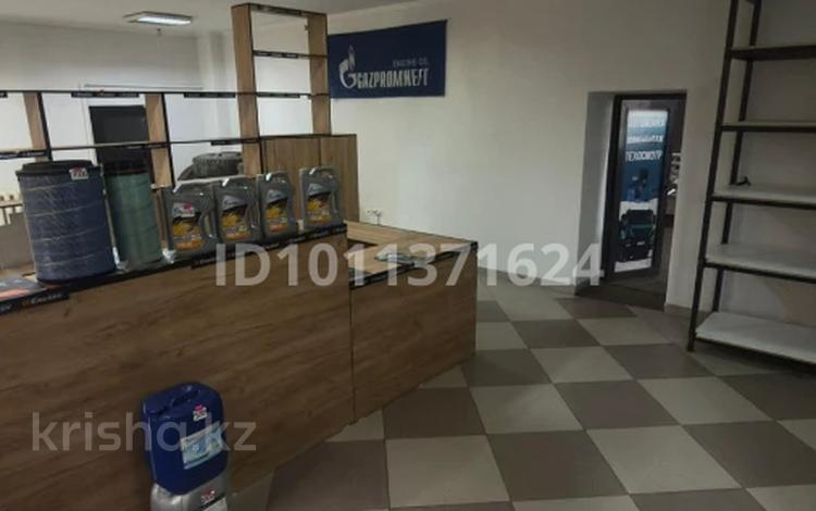 Свободное назначение, магазины и бутики · 55 м² за 110 000 ₸ в Караганде, Казыбек би р-н — фото 2