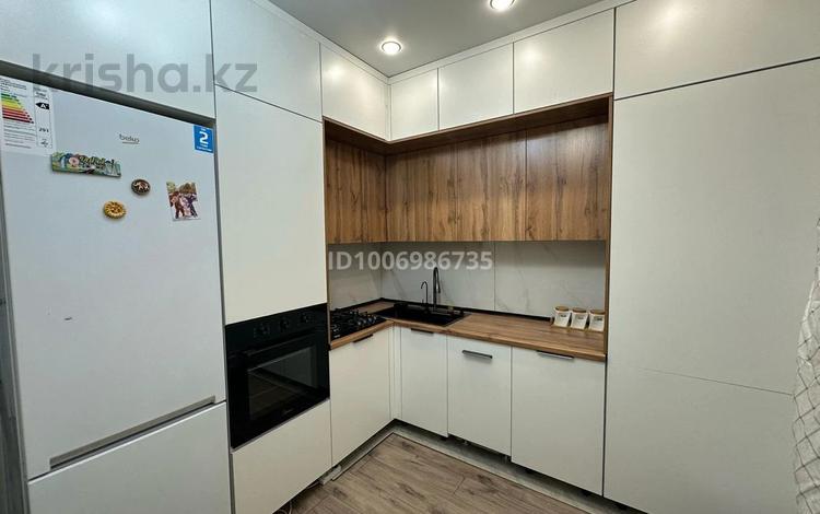 3-бөлмелі пәтер · 92 м² · 2/9 қабат, мкр Нуркент 44, бағасы: 48 млн ₸ в Алматы, Алатауский р-н — фото 2