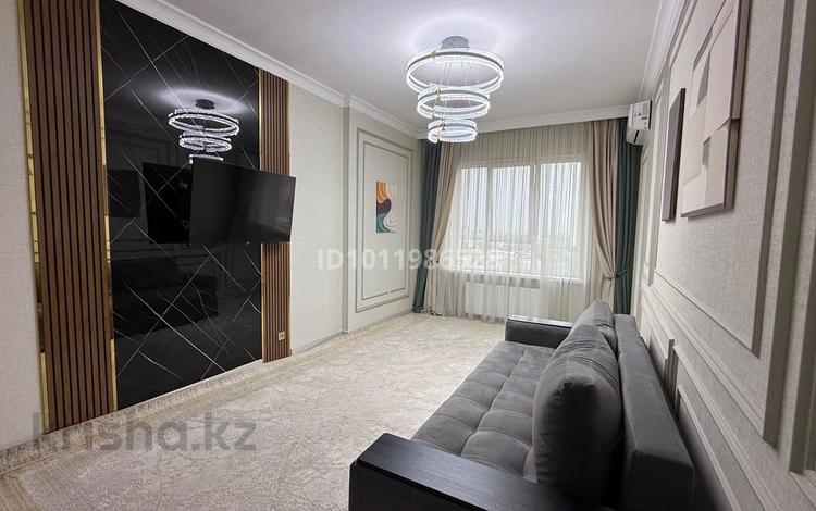 2-бөлмелі пәтер · 70 м² · 12/12 қабат, Просп. Абая 165/2, бағасы: 25 000 ₸ в Алматы, Алмалинский р-н — фото 2