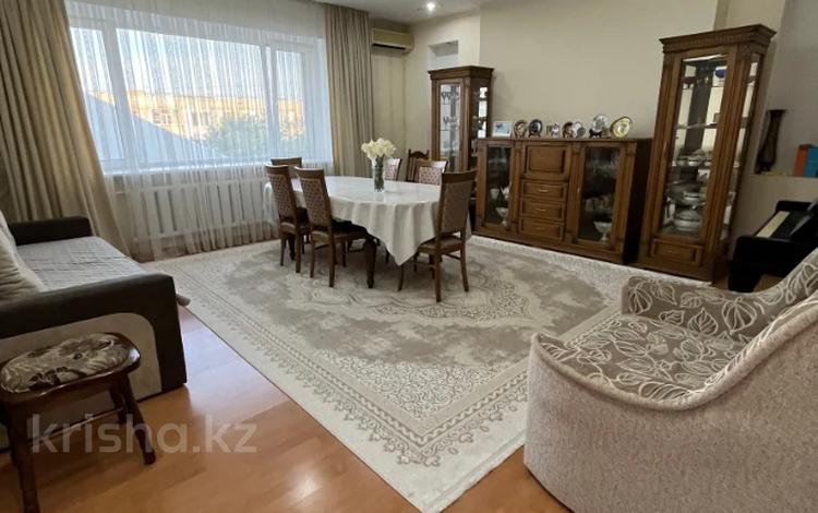 4-комнатная квартира · 163 м² · 4/4 этаж, Актобе, проспект Алии Молдагуловой за 39.5 млн ₸ — фото 6
