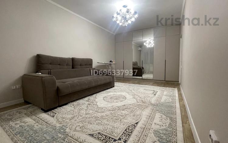 1-комнатная квартира, 47 м², 8/9 этаж помесячно, мкр. Алтын орда, Мкр. Батыс-2 1Г