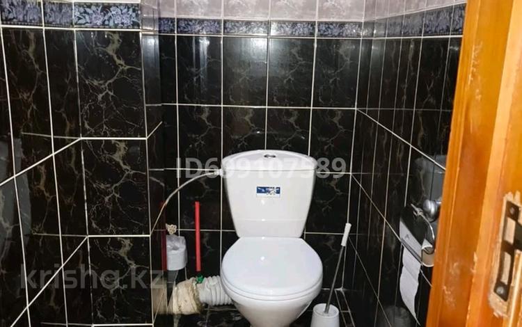 3-бөлмелі пәтер · 80 м² · 1/5 қабат, Шевченко 142 а, бағасы: 200 000 ₸ в Талдыкоргане — фото 2