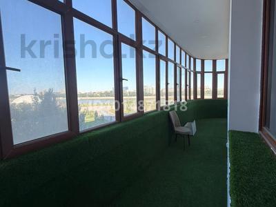 4-комнатная квартира · 220 м² · 4/15 этаж, Айтеке би 113 за 800 000 ₸ в Атырау