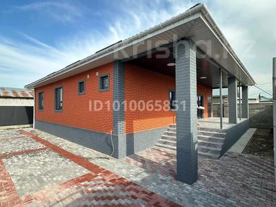 Жеке үй · 4 бөлме · 200 м² · 4 сот., Каратал 48а — Сары агаш 48а, бағасы: 52 млн ₸ в Боралдае (Бурундай), мкр Водник-3