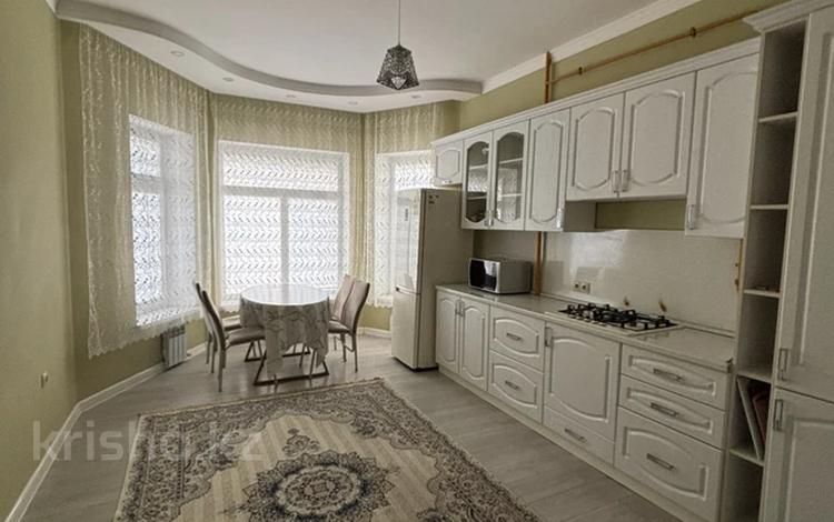 2-комнатная квартира · 90 м² · 2/4 этаж, Акмаржан 1 за 20 000 ₸ в Актау, мкр Приморский — фото 2