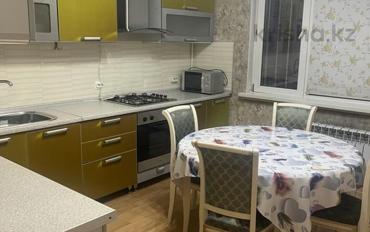 3-бөлмелі пәтер · 103 м² · 8/9 қабат, Ақсай-1А ш/а. 24 — Момышулы, бағасы: 53 млн ₸ в Алматы, Ауэзовский р-н — фото 2