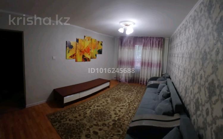 2-комнатная квартира · 45 м² · 1/4 этаж, мкр №5 за 230 000 ₸ в Алматы, Ауэзовский р-н — фото 2