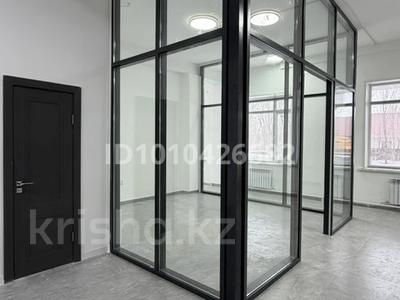 Свободное назначение, офисы, магазины и бутики, склады, салоны красоты, фитнес и спорт, медцентры и аптеки, конференц-залы, кабинеты и рабочие места, студии · 400 м² за 1.6 млн ₸ в Усть-Каменогорске