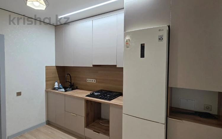 3-бөлмелі пәтер · 60 м² · 1/5 қабат, Габдуллина 4/1, бағасы: 26.9 млн ₸ в Астане, р-н Байконур — фото 2