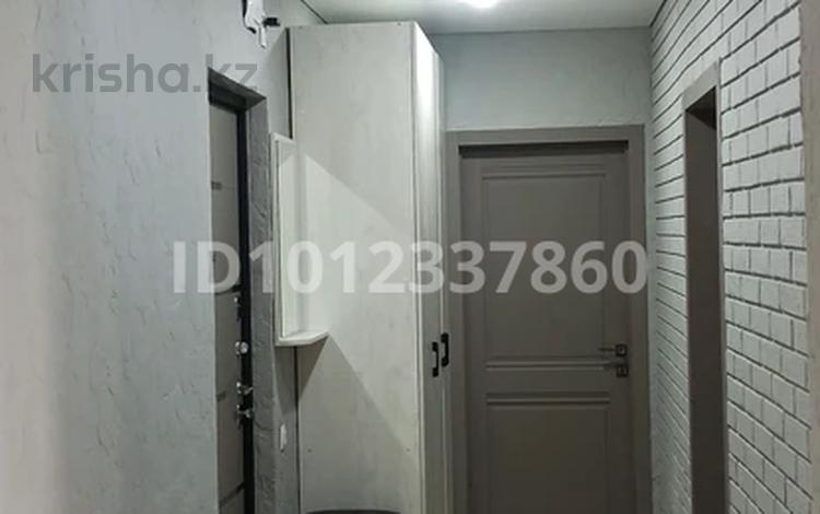 2-бөлмелі пәтер · 54 м² · 5/10 қабат, 9-й мкр. 39, бағасы: 13 млн ₸ в Темиртау — фото 3