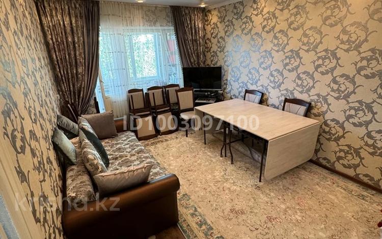 3-комнатная квартира · 70 м² · 5/5 этаж, Мкр Аса 30 за 18 млн 〒 в Таразе — фото 2