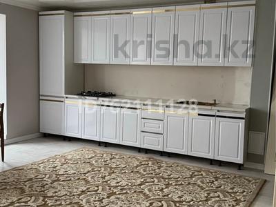 2-комнатная квартира · 70 м² · 10/10 этаж, мкр 11, Шайкенова 13 за 180 000 〒 в Актобе