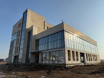 Свободное назначение, офисы, магазины и бутики, общепит, салоны красоты, бани, гостиницы и зоны отдыха, медцентры и аптеки, образование, развлечения · 2600 м² за 1.3 млрд 〒 в Астане, Нура р-н