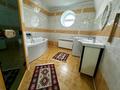 6-комнатная квартира · 286 м² · 2/2 этаж, Рыскулбекова 53 — В районе Парк Кирова за 76 млн ₸ в Уральске — фото 12