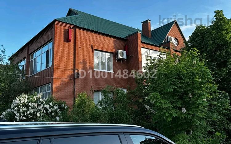 6-комнатная квартира · 286 м² · 2/2 этаж, Рыскулбекова 53 — В районе Парк Кирова за 76 млн ₸ в Уральске — фото 26