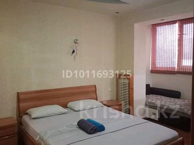 3-комнатная квартира · 76 м² · 2/5 этаж, 15-й мкр 4 — Вид на море за 20 000 ₸ в Актау