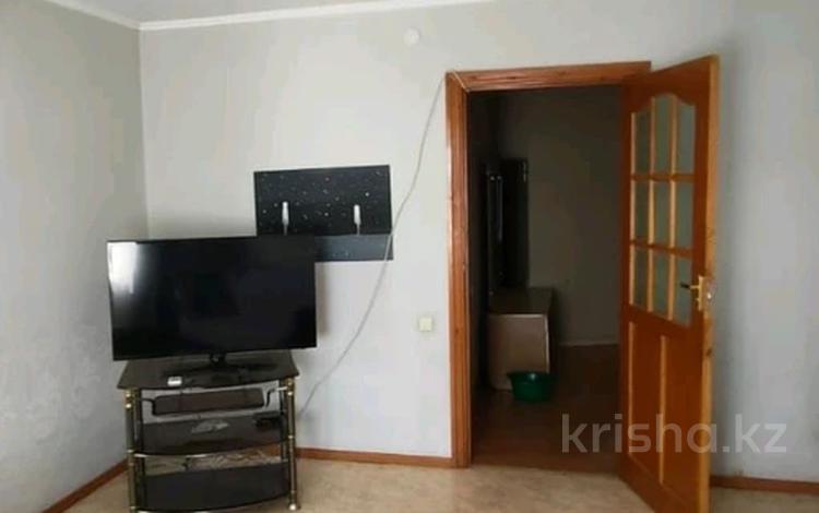 3-бөлмелі пәтер · 62 м² · 4/5 қабат, Букетова 48, бағасы: 200 000 ₸ в Петропавловске — фото 2