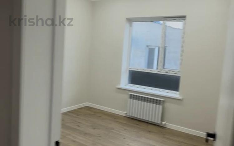 2-бөлмелі пәтер · 47 м², Абая 51 — Школьник,Сити центр,юбилейный, бағасы: 35 000 ₸ в Уральске — фото 2