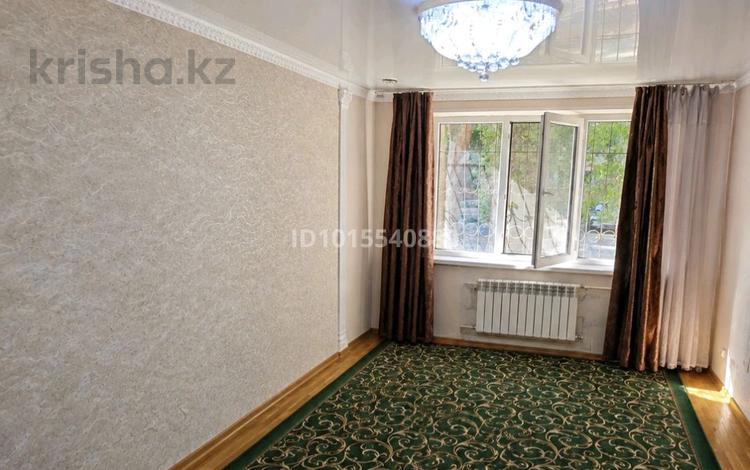 2-бөлмелі пәтер · 45 м² · 1/5 қабат, Талас ш/а 28, бағасы: 140 000 ₸ в Таразе, мкр Талас — фото 2