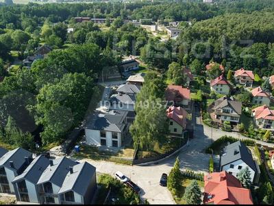 Часть дома · 5 комнат · 180 м² · 3 сот., Береговая 8 за 145 млн 〒 в 