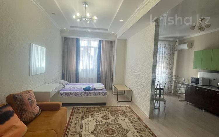 1-комнатная квартира · 45 м² · 4/14 этаж, 17-й мкр 7 за 200 000 ₸ в Актау — фото 2