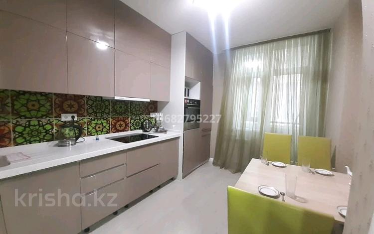 1-бөлмелі пәтер · 42 м², Улы Дала 3/5, бағасы: 15 000 ₸ в Астане — фото 2