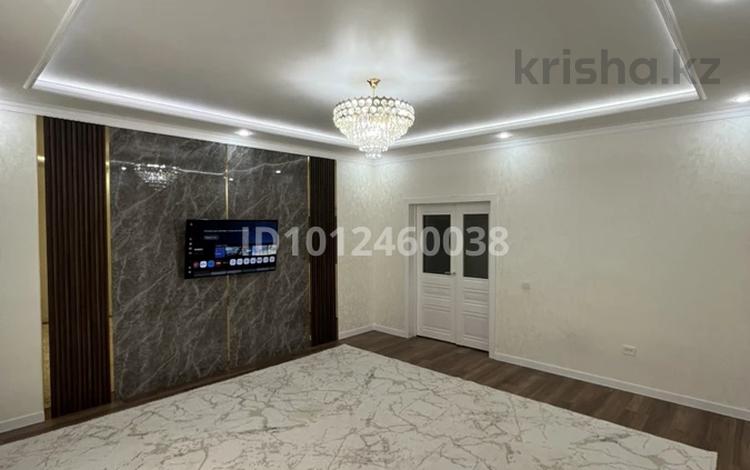 3-бөлмелі пәтер · 84 м² · 2/12 қабат, сзади Обл. Акимата 27/2, бағасы: 36 млн ₸ в Туркестане — фото 2