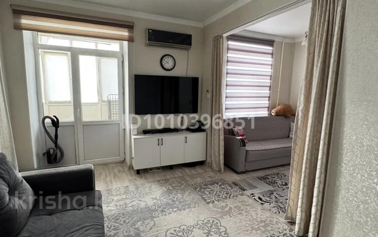 1-бөлмелі пәтер · 35.5 м² · 2/2 қабат, мкр Жилгородок, проспект победы 27, бағасы: 11 млн 〒 в Актобе — фото 2