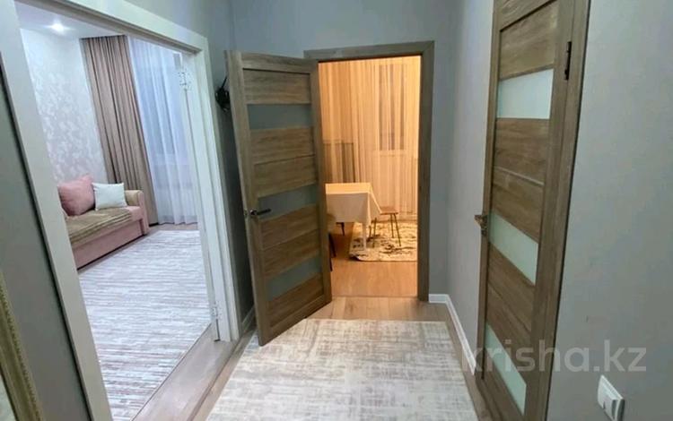 1-комнатная квартира · 38 м² · 2/9 этаж, Кабанбай батыра — ТРЦ «Хан Шатыр» (в пешей доступности), мечеть «Нур Астана» (800 м), монумент «Байтерек» (1,9 км). за 230 000 ₸ в Нура р-н — фото 2