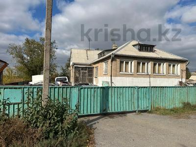 Отдельный дом · 4 комнаты · 193 м² · 10 сот., Майкудук, Мкр Шахтёрский 4 за 45 млн 〒 в Караганде, Алихана Бокейханова р-н