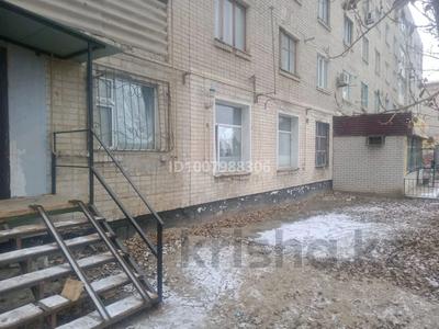 1-комнатная квартира · 36 м² · 1/5 этаж, мкр Шанхай, Чекалина 30б за 6 млн 〒 в Актобе