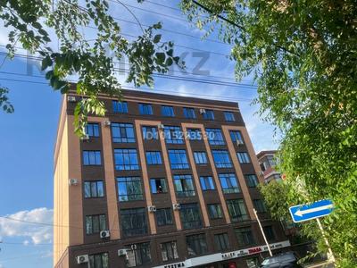Свободное назначение, офисы, медцентры и аптеки, образование, кабинеты и рабочие места · 158 м² за 650 000 ₸ в Уральске