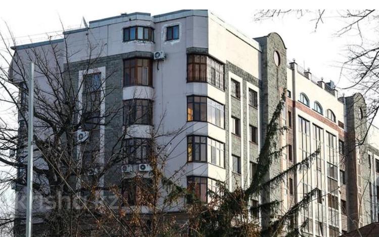 4-комнатная квартира, 200 м², 3/5 этаж, Достык 290 за 320 млн 〒 в Алматы, Медеуский р-н — фото 2